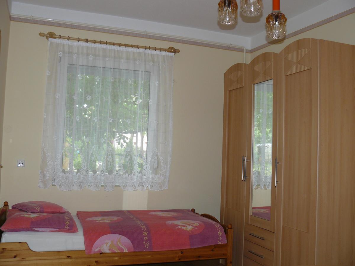 זלקרוס Zsuzsi Apartman מראה חיצוני תמונה